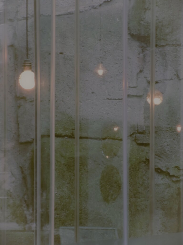 遠～いともしび…　