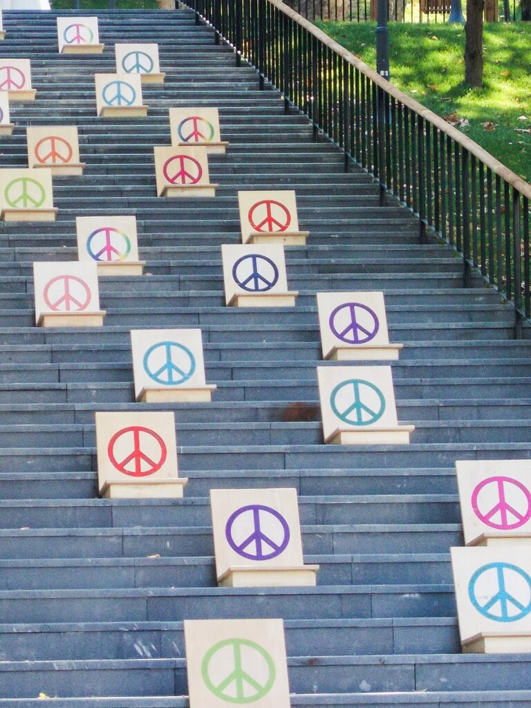 social distancing…？