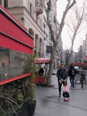 ビュ～～ン　ビュ～ン～～