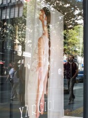 群衆の中の孤独