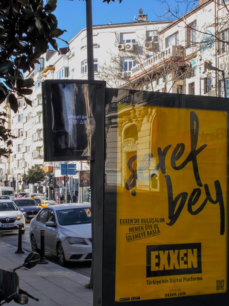 いつも心の底で燃えてる色…ゴールデンイェロー✨