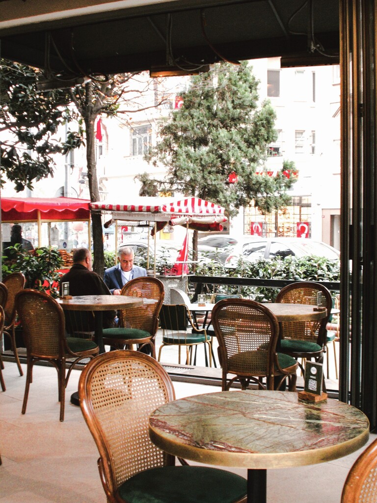 この街で…　静かな朝を重ねて…