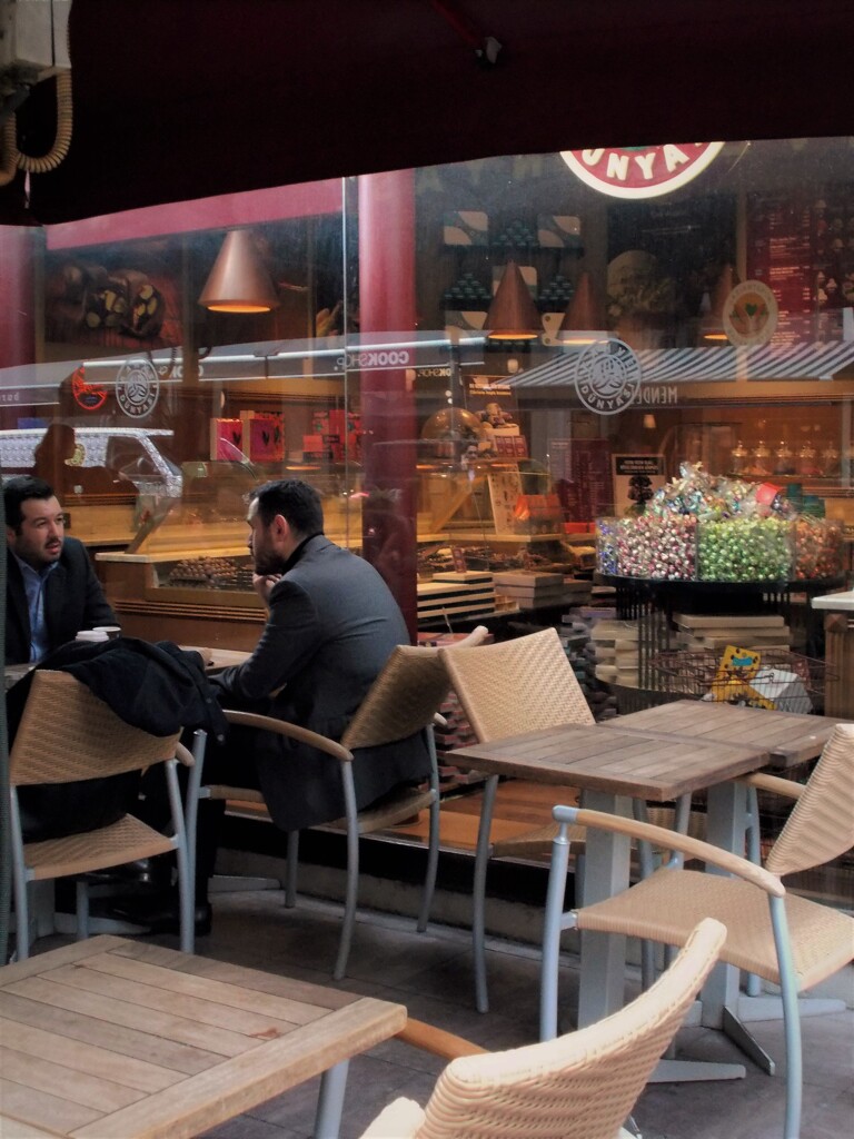 このコーヒーチェーンのボンボン・ショコラ～♡♪♡