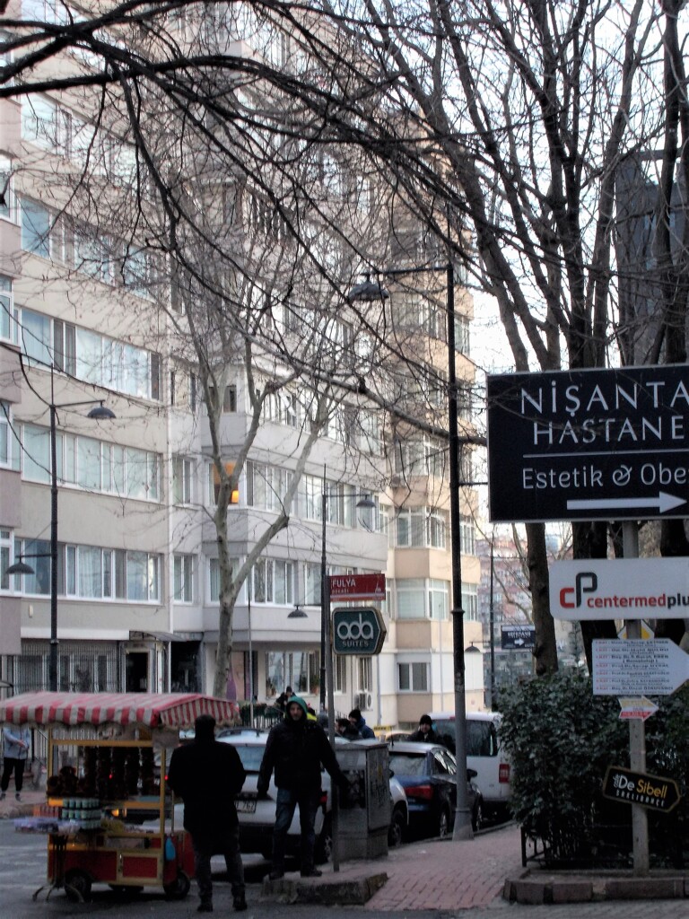 キーーンと冷え込んだ朝…