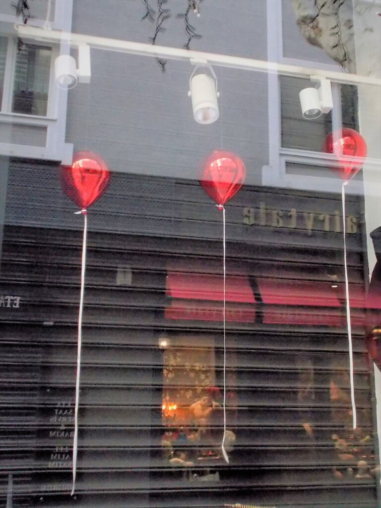 翔びたい風船～～