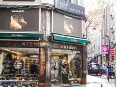 靴だらけの靴屋さん～～