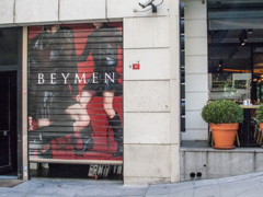 ディスプレイはもう秋