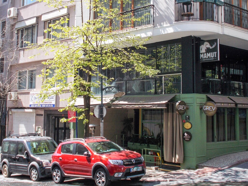 長引く閉店でどこも火の車の飲食店だそう…