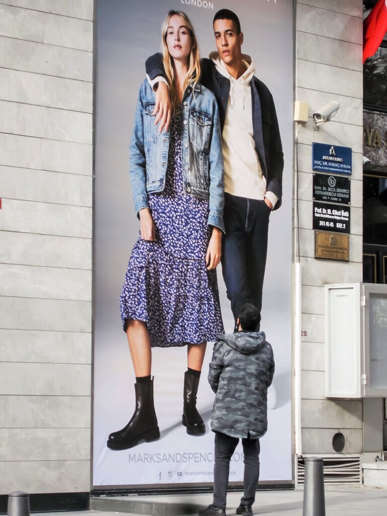 リアクション：男性　”あぁー　いいなー！”