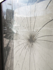 ヒビ割れ・・・