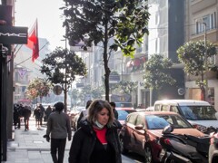 朝の光りの中の雑踏～✨