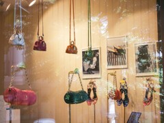 ノスタルジックなバッグ屋さん～