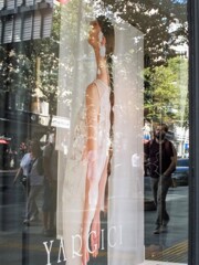 群集の中の孤独～～★