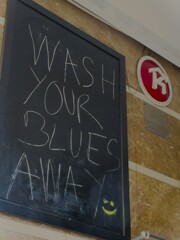 wash our blues away～～