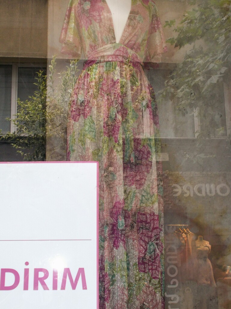 幻みたいな色合い～