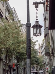 生活の溜息を重く吸い込んで～