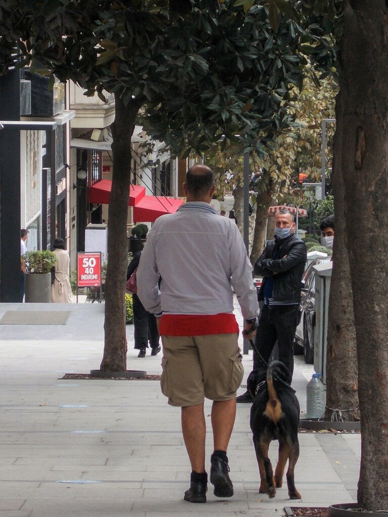 男同士の無言の品定め…！