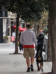 男同士の無言の品定め…！