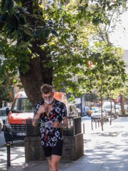 歌詞の暗記中～♬～