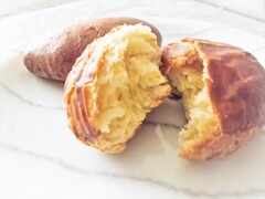 バターたっぷり のpoğaça（トルコのバターロール）を焼いたよ～♪