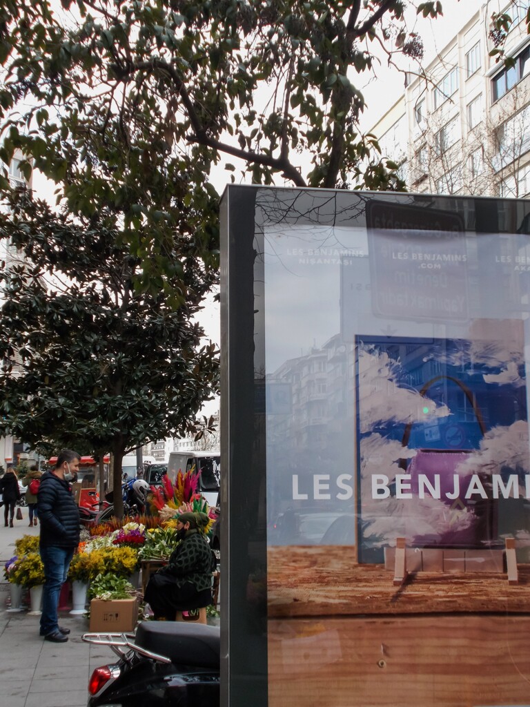 青い空　白い雲～　遠くへ行きたい～