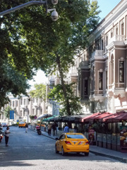 ヘイ！　タクシー！