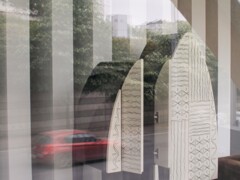 紅い車が通り過ぎてった～