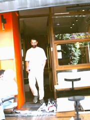  Melihメリッヒ（ヒュウマン）と Fıstıkフストゥック（犬）のカフェ～♪