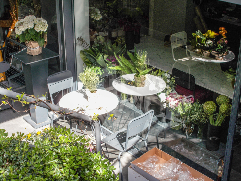 開店前の花屋さん