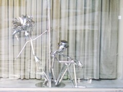 考える人　vs 　考えない人