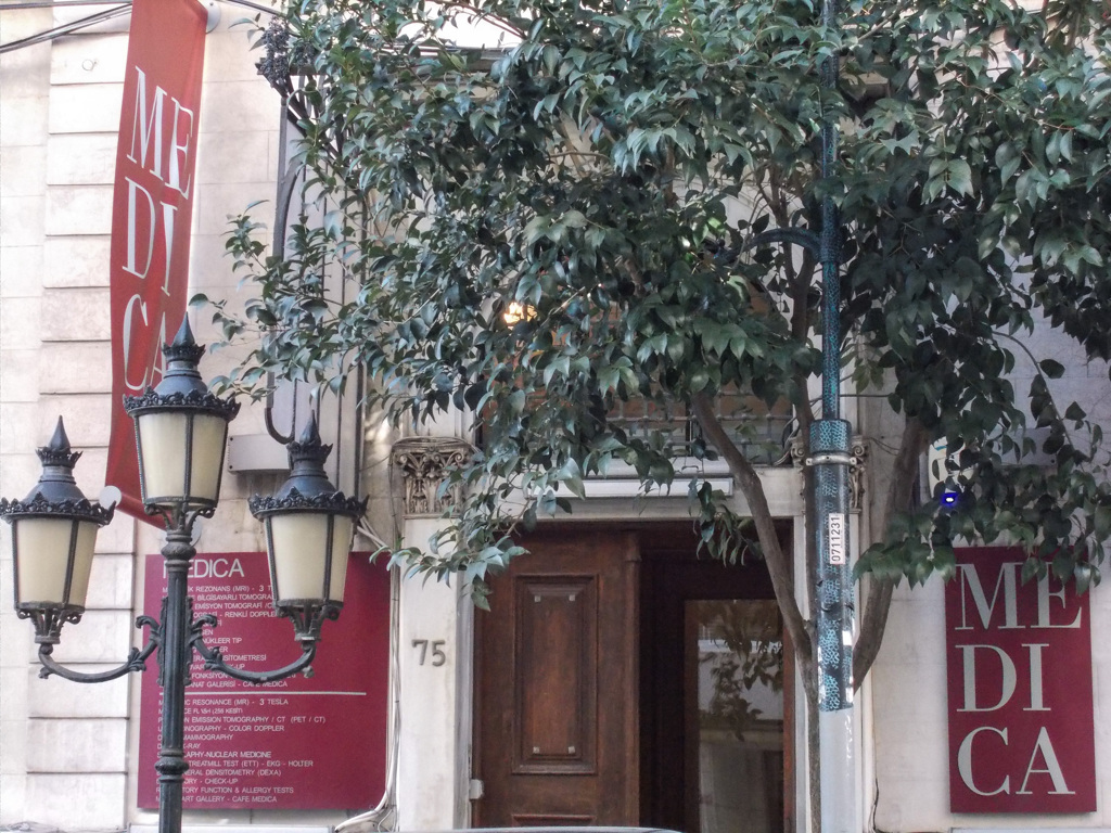 クールな大人の色　ボルドー～