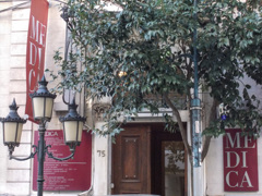 クールな大人の色　ボルドー～