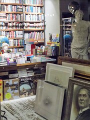 混沌とした洋書店～♪