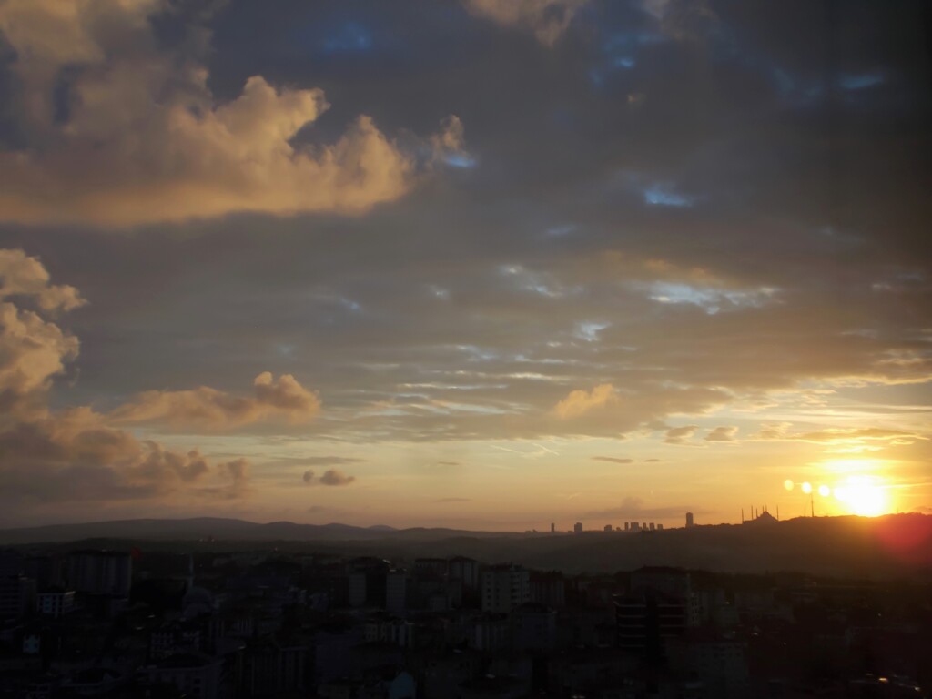 イスタンブール…日の出…