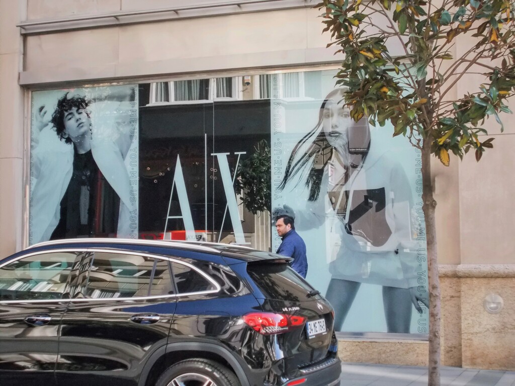 誰が乗っているのかな～？