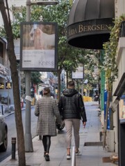 街に溶け込んだ２人～♡