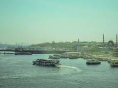 流れ～～　時の　水の　命の…