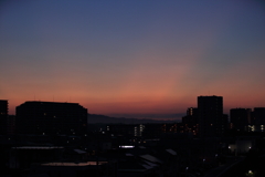 秋分の日の夜明け
