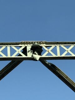 ロケット弾による痕跡①