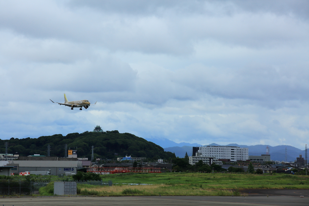 ゴールドFDAと小牧城