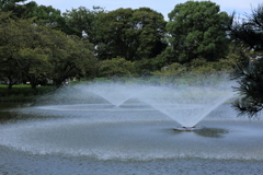「おふけ池」の噴水