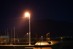 田舎の夜の港