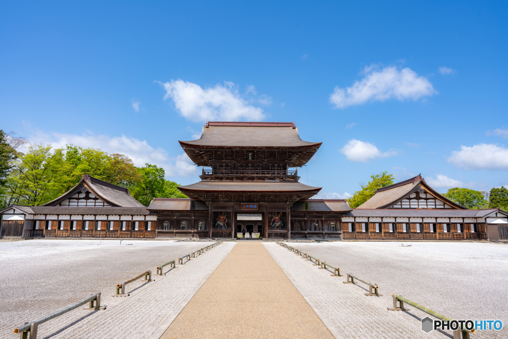 瑞龍寺・山門