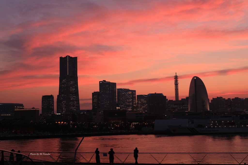 夕暮れみなとみらい