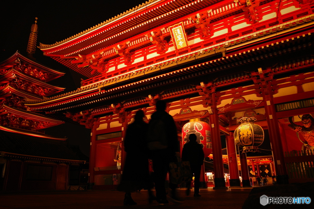 浅草夜歩き