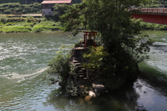 どうやって行くのかは分かりません。