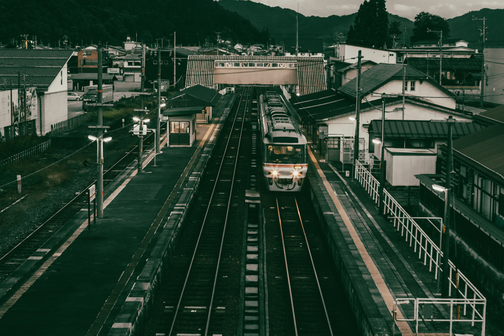 飛騨古川駅　夕刻