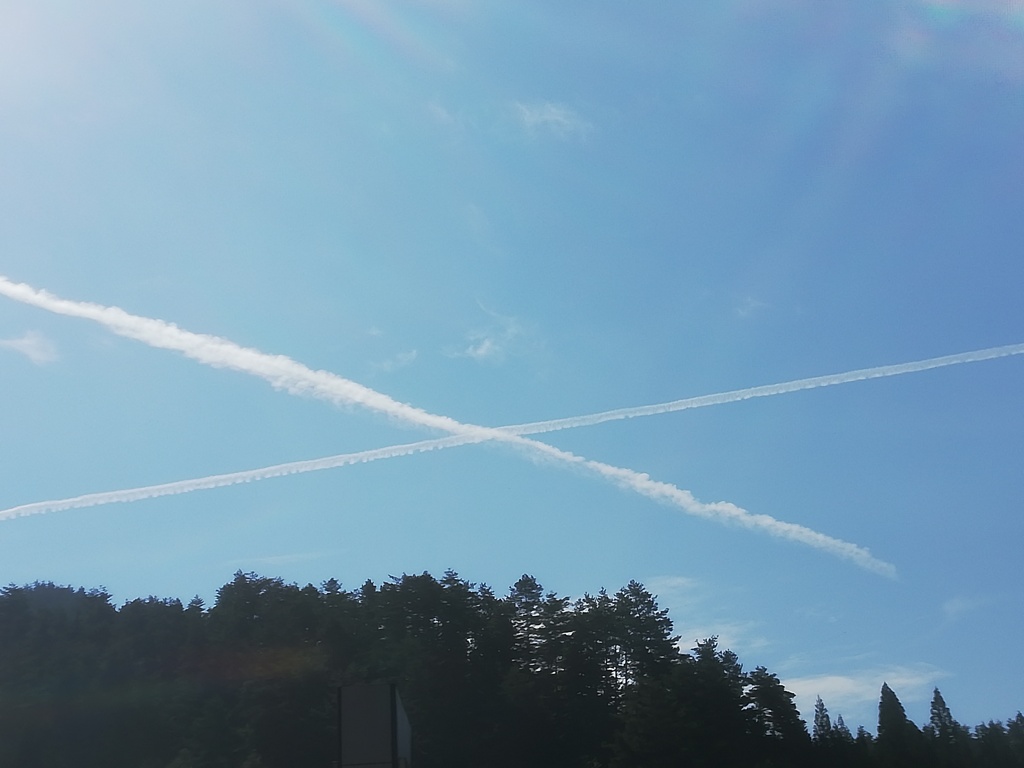 飛行機雲