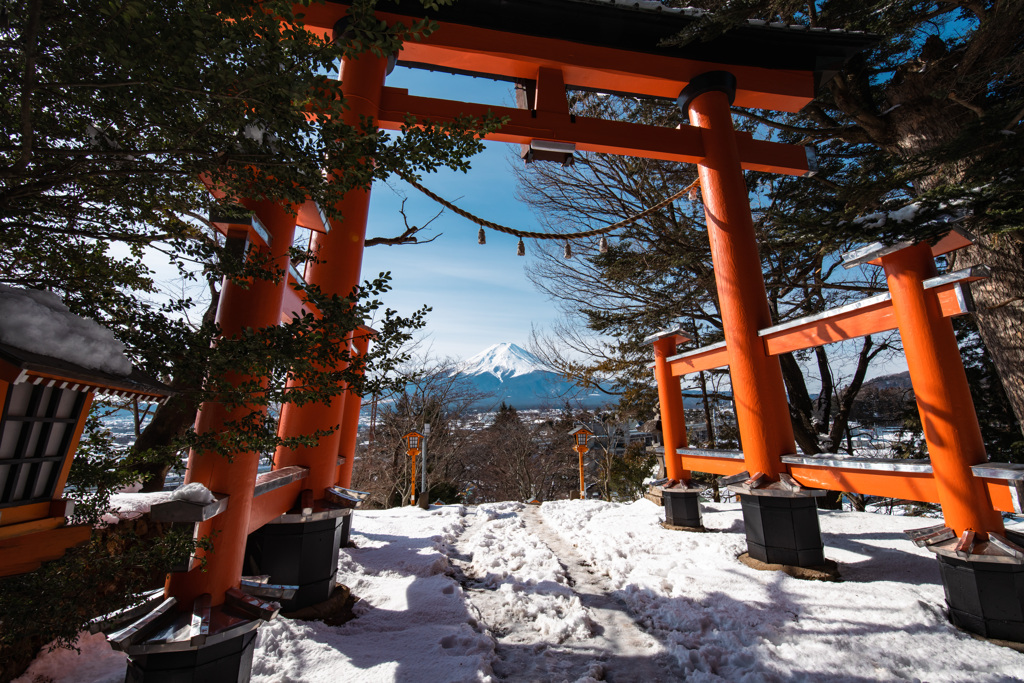 鳥居から富士山