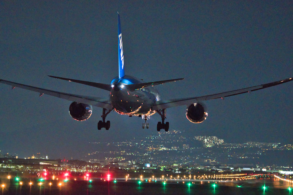 千里川から見る着陸機